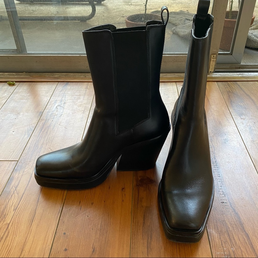 Black Boots